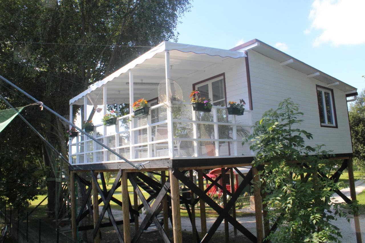 Camping Belle Riviere Chaniers Exterior photo